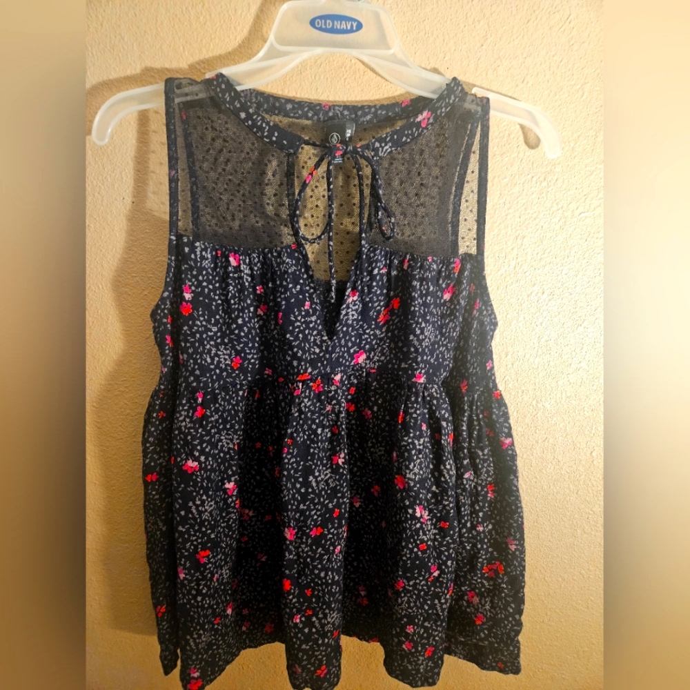 Womens Volcom floral sleeveless lace mesh babydoll * Size small*